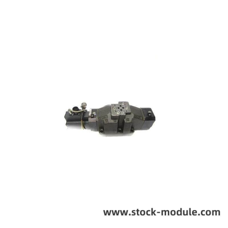 moog_d136-002-005_d138-002-002.jpeg MOOG D136-002-005 Industrial Control Card Module with D138-002-002 Dongle